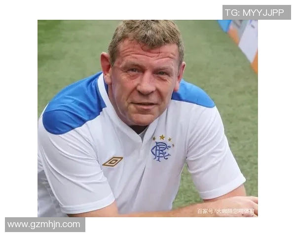 当家足球球星突然离世足坛哀悼世界球迷深切缅怀传奇风采